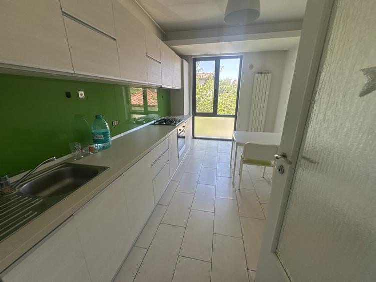 Apartament cu 2 camere decomandat, mobilat în Băneasa
