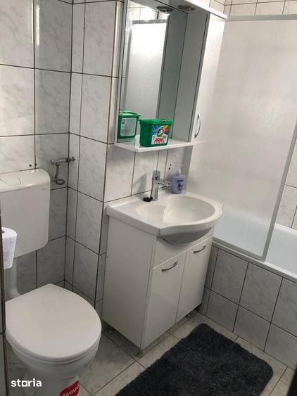 Apartament cu 3 camere în 22 Decembrie 1989