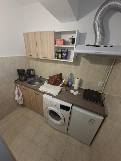 Garsonieră decomandată, mobilată în Nicolina