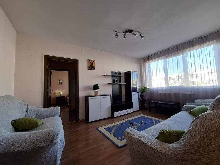 Apartament cu 2 camere semidecomandat în Hipodrom