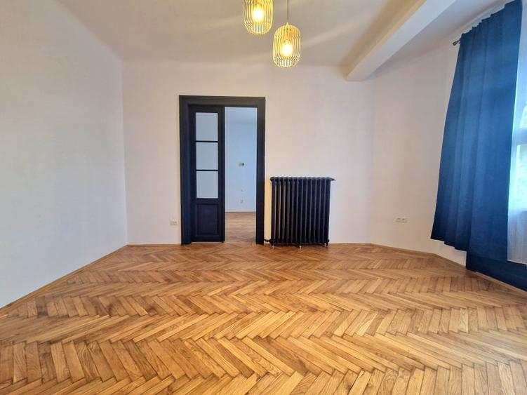 Apartament cu 3 camere in zona Ultracentrala - 2