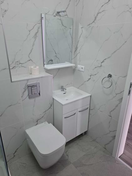 Garsonieră decomandată în Central