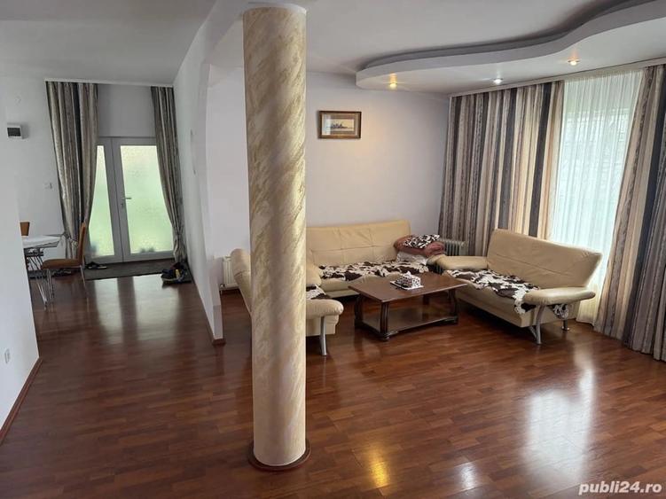 Casă cu 6 camere cu Teren 400 Mp în Micro 3