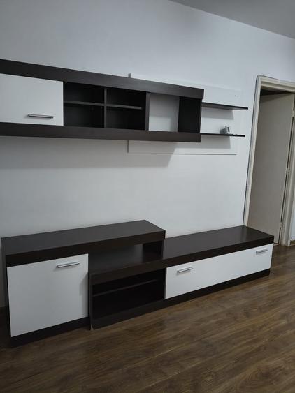 Apartament cu 2 camere semidecomandat în Coman