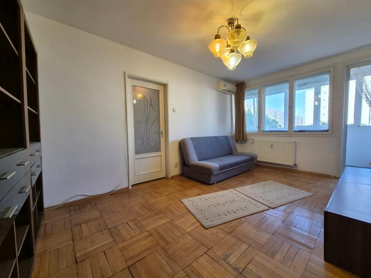 Apartament cu 2 camere semidecomandat în Câmpia Libertății