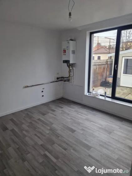 Casă cu 3 camere cu Teren 150 Mp în George Enescu