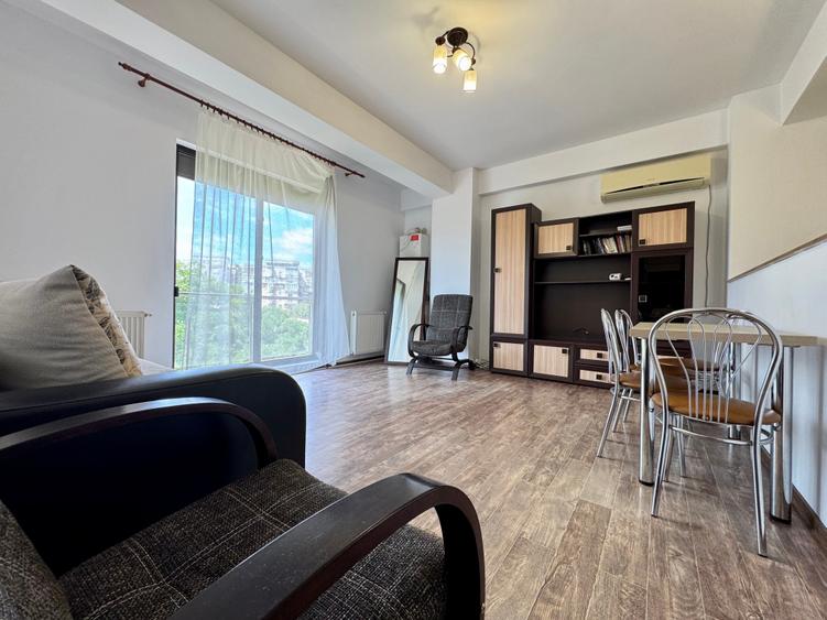 Apartament cu 3 camere decomandat în Vitan Mall
