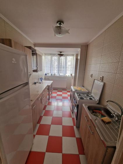Apartament cu 3 camere în Dristor