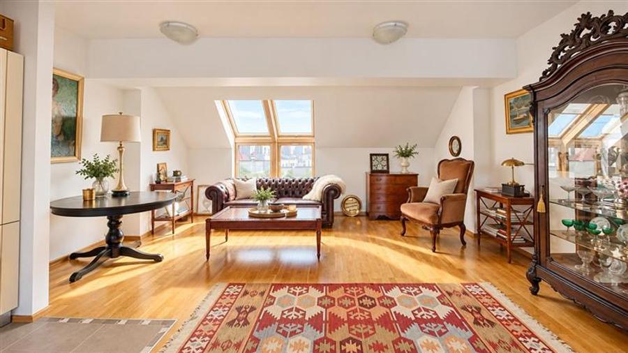 Apartament cu 2 camere decomandat, mobilat în Astra