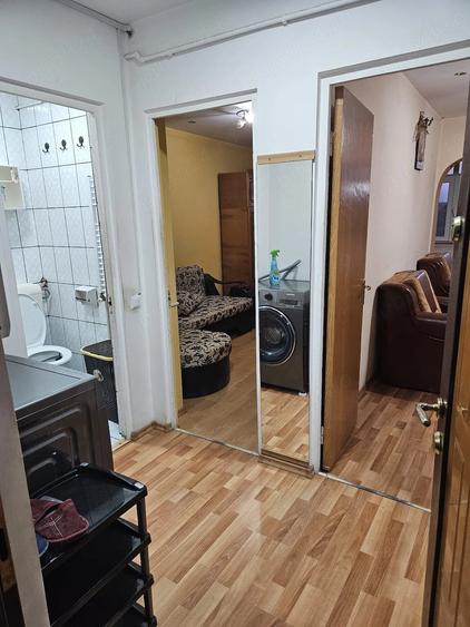 Apartament cu 2 camere decomandat în Războieni