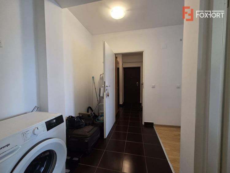 Apartament cu 2 camere decomandat în Subcetate