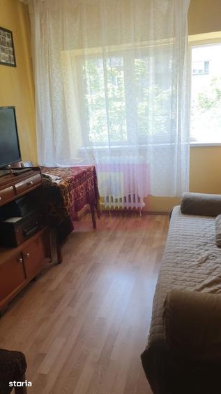 Apartament cu 3 camere decomandat în Pantelimon