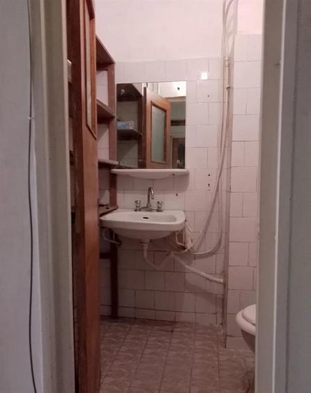 Apartament cu 3 camere decomandat în Călărași