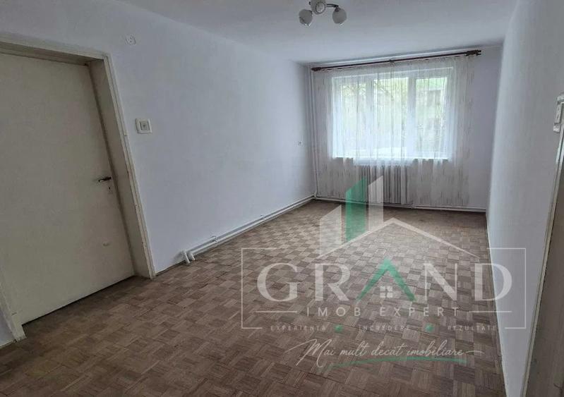 Apartament cu 2 camere semidecomandat în Semicentral