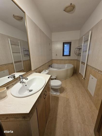 De vanzare Jumatate de duplex, zona Scoala Gimnaziala Rudolf Walther - 2