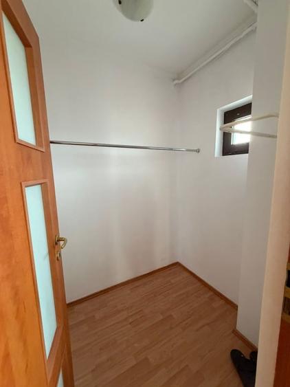 Apartament cu 5 camere semidecomandat, mobilat în Domenii