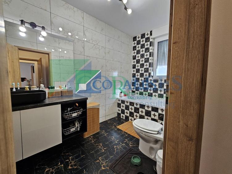 Duplex cu 4 camere cu Canalizare în Chișoda
