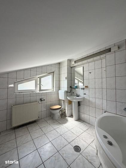 Casă cu 6 camere semidecomandat cu Teren 118 Mp în Floreasca