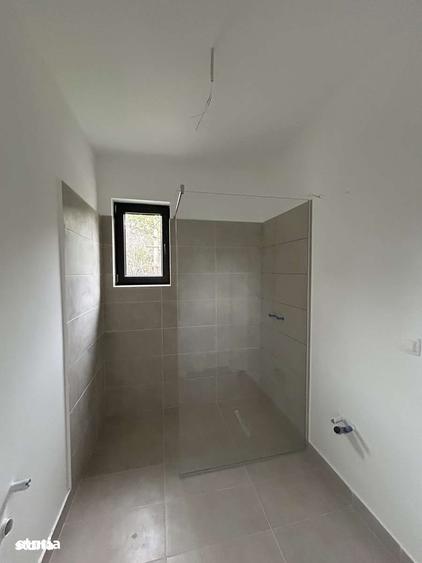 Apartament cu 2 camere decomandat în Prundu