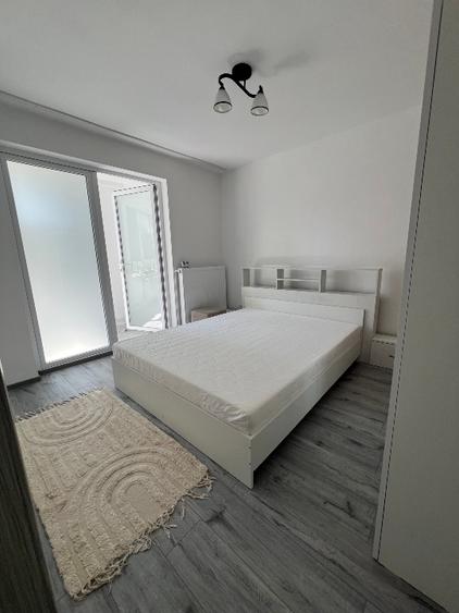 Apartament cu 2 camere semidecomandat, mobilat în Ultracentral