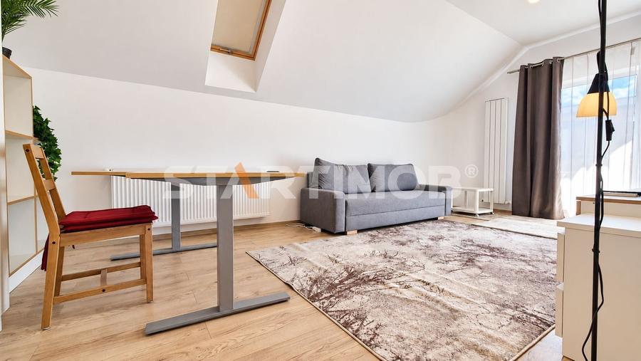 Apartament cu 2 camere decomandat, mobilat în Tractorul