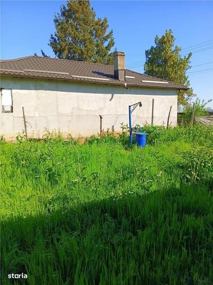 Casă cu 3 camere în Novaci