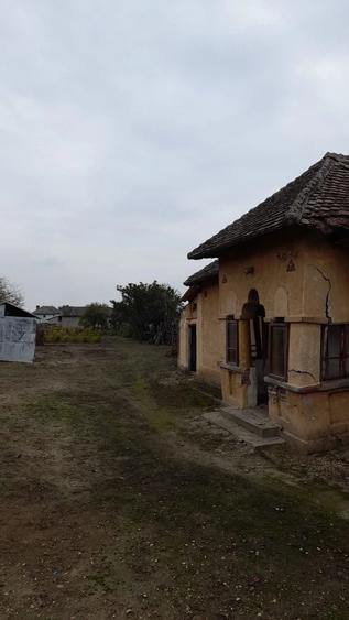 Casă cu Teren 1005 Mp în Central
