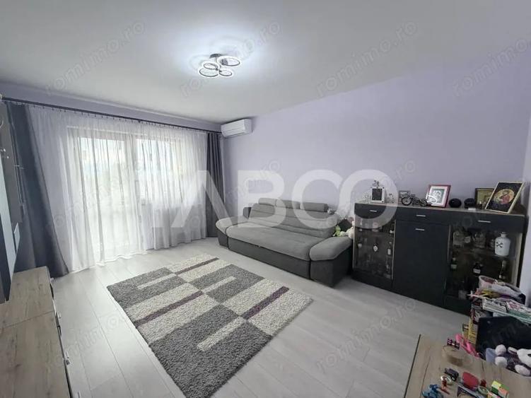 Apartament cu 4 camere decomandat în Șura Mare