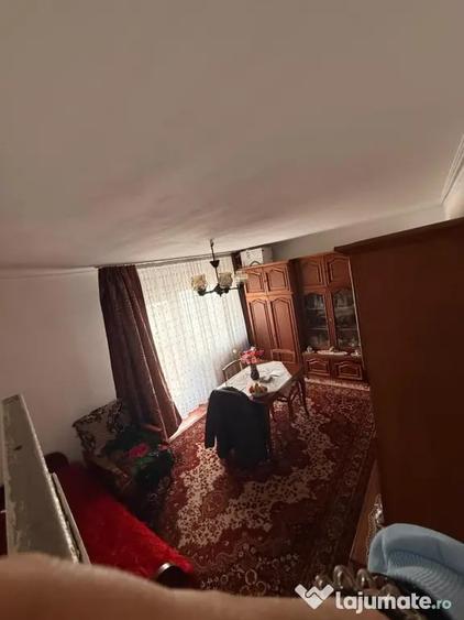 Apartament cu 2 camere decomandat în Kiseleff
