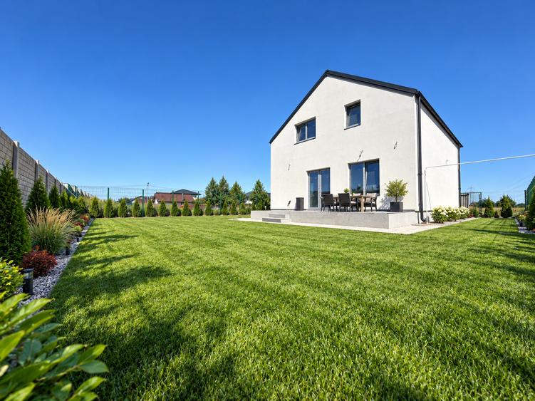 Casă de vânzare nouă individuală, 4 camere, 3 băi - 400 mp – Berceni - La cheie - 2