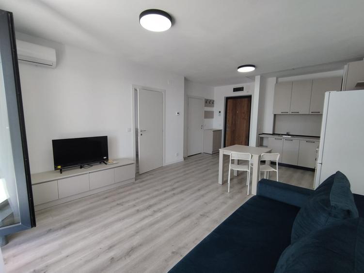 Apartament cu 2 camere decomandat în Boreal