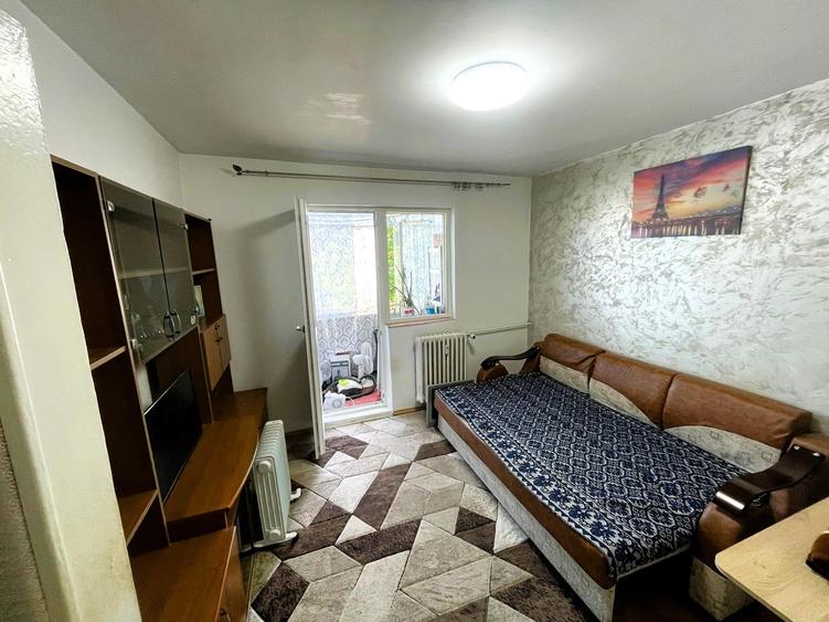 Tatarasi-Liceul Cuza-2 Camere Decomandat-bloc fara risc - 1