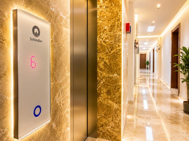 Apartament cu 2 camere, mobilat în Central