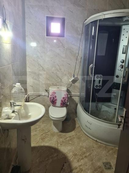 Casă individuală cu 9 camere cu Canalizare în Exterior Nord