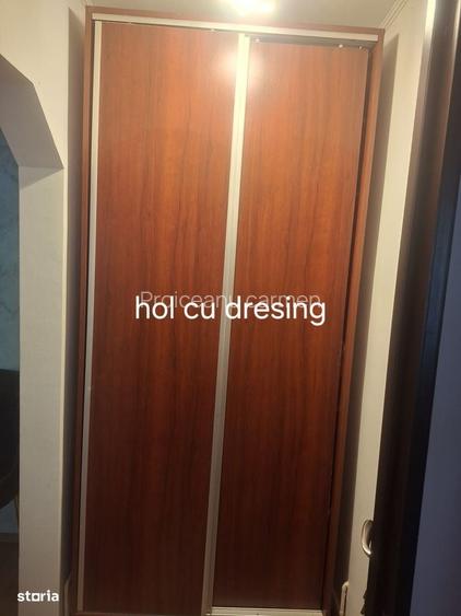 Apartament cu 3 camere semidecomandat în Central