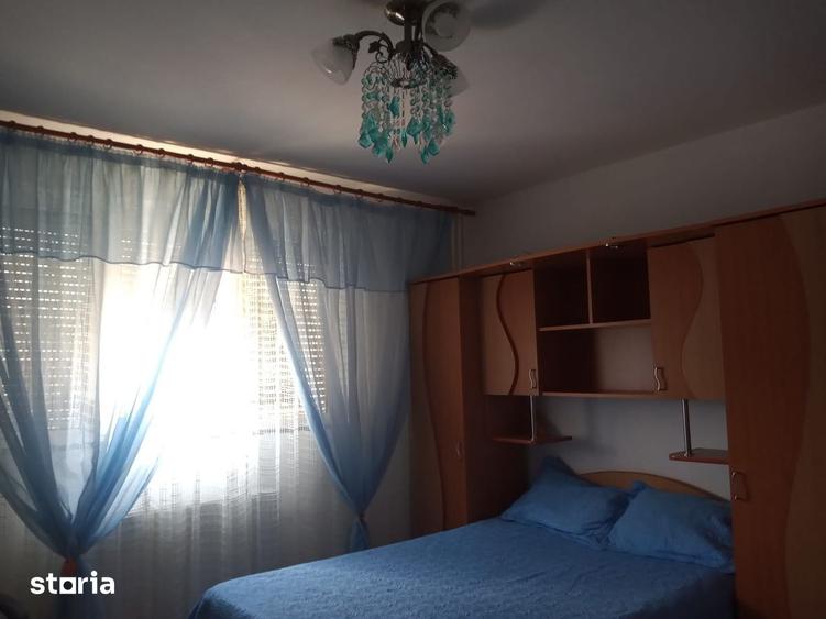 Apartament cu 2 camere în Micro 20