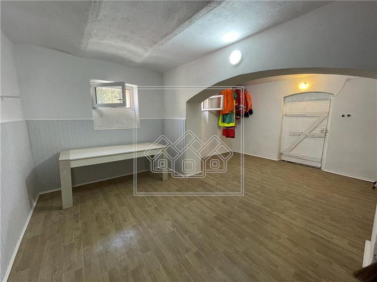 Apartament cu 4 camere circular în Central