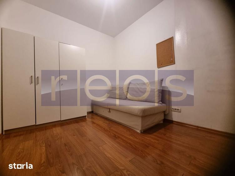 Apartament cu 3 camere decomandat în Vitan