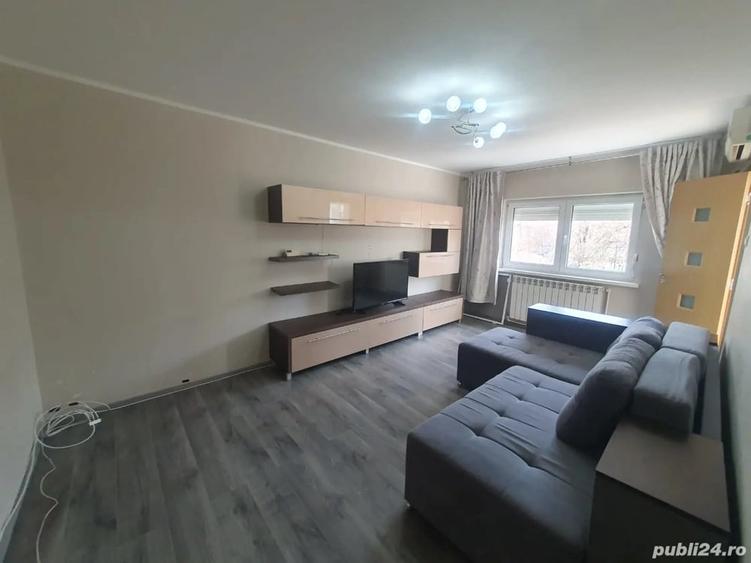 Apartament cu 2 camere decomandat în Micro 16