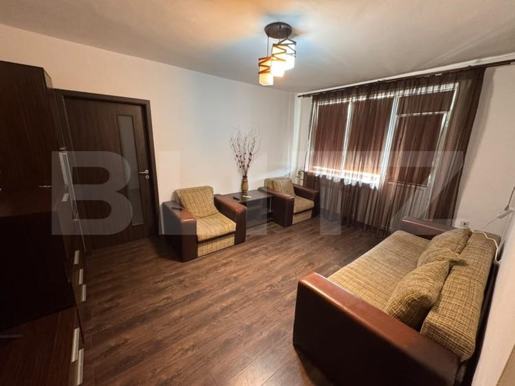 Apartament cu 2 camere semidecomandat, mobilat în Ultracentral