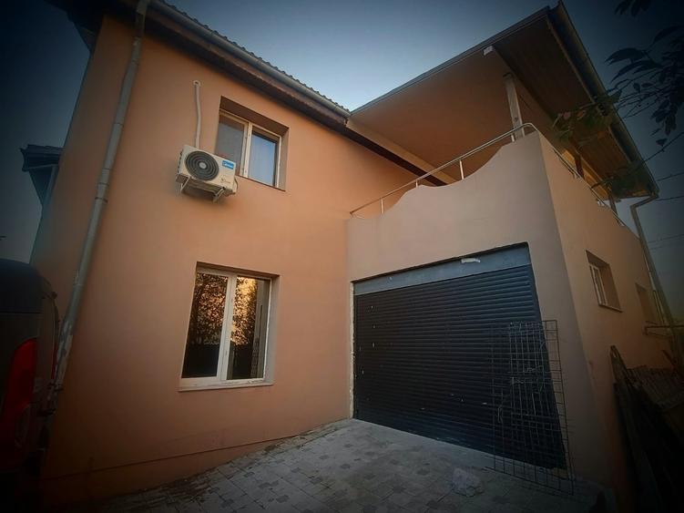 Duplex cu 3 camere cu Canalizare în Central