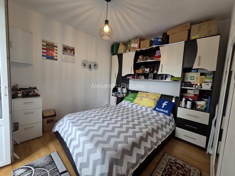 Apartament 2 camere, etaj 3, zona Mircea cel Batran