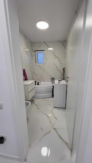 Apartament cu 2 camere decomandat în Dobroești