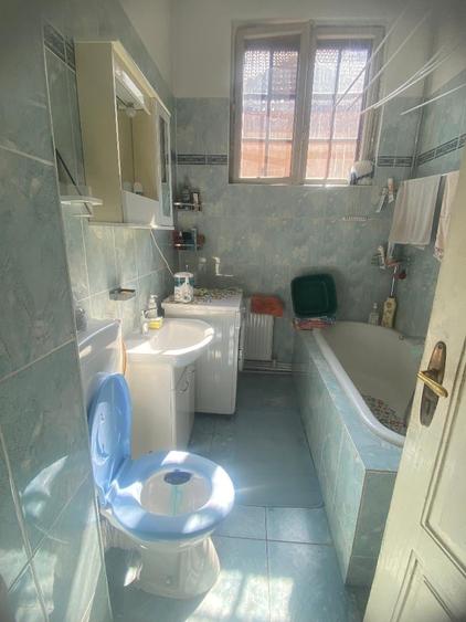 Apartament cu 3 camere nedecomandat în Floreasca