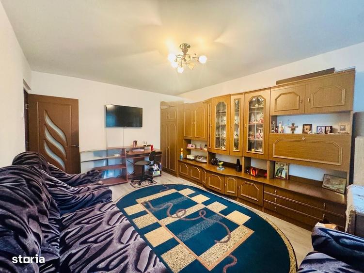 Apartament cu 2 camere decomandat în Nicolina