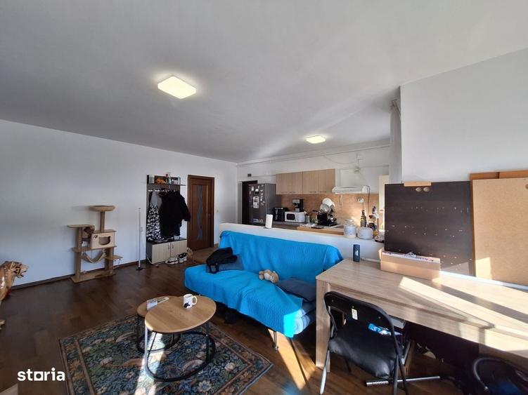 Apartament cu 2 camere semidecomandat în Luna