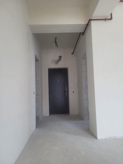 Apartament cu 3 camere decomandat în Faleza Nord