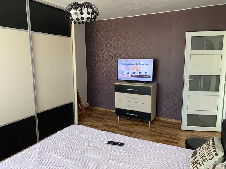 Apartament cu 3 camere decomandat, mobilat în Inel I