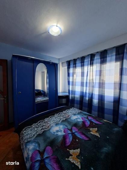 Apartament cu 3 camere decomandat în Traian