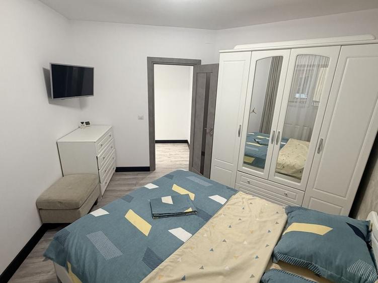 Apartament cu 3 camere decomandat în Ștefan cel Mare
